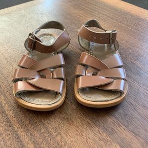 Saltwater sandals toddler size 6